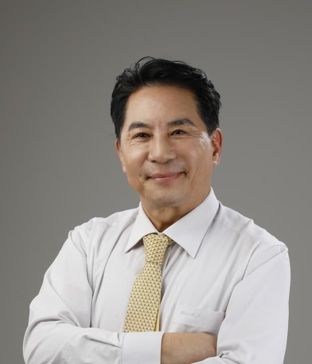 "AI시대 경쟁력은 태도"…30년 공직 '해결사' 이인재가 말하는 승진...